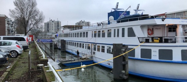 230422 hotelschip.jpg